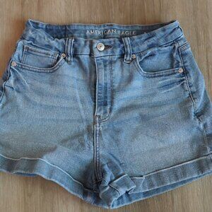 American Eagle curvy mom jean shorts with rolled cuff